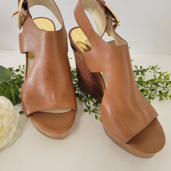 .SOLD. Michae,Michael kors wedge platform sandals women's size 7 - Picture 12 of 12